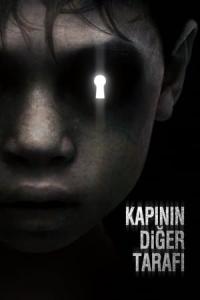 Kapının Diğer Tarafı (2016) poster