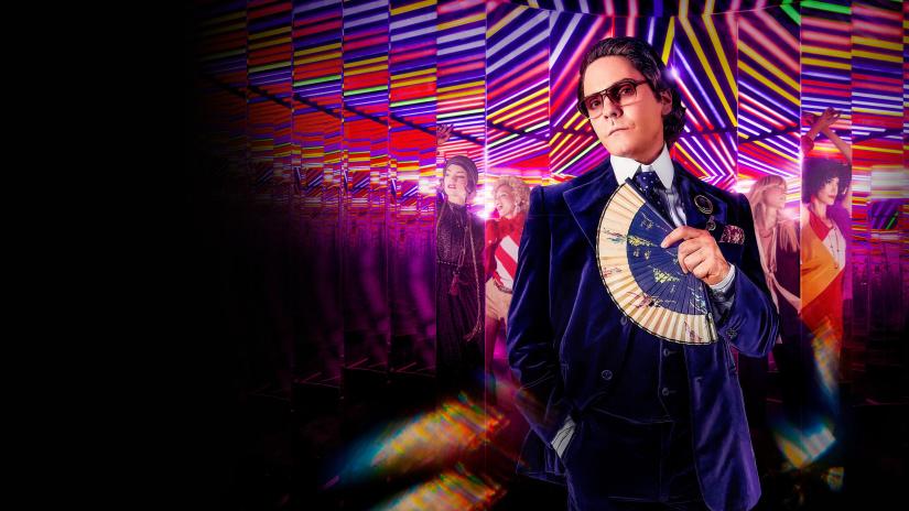 Becoming Karl Lagerfeld Arkaplan