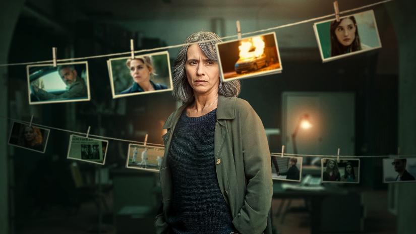 Sara - Gölgedeki Kadın Arkaplan