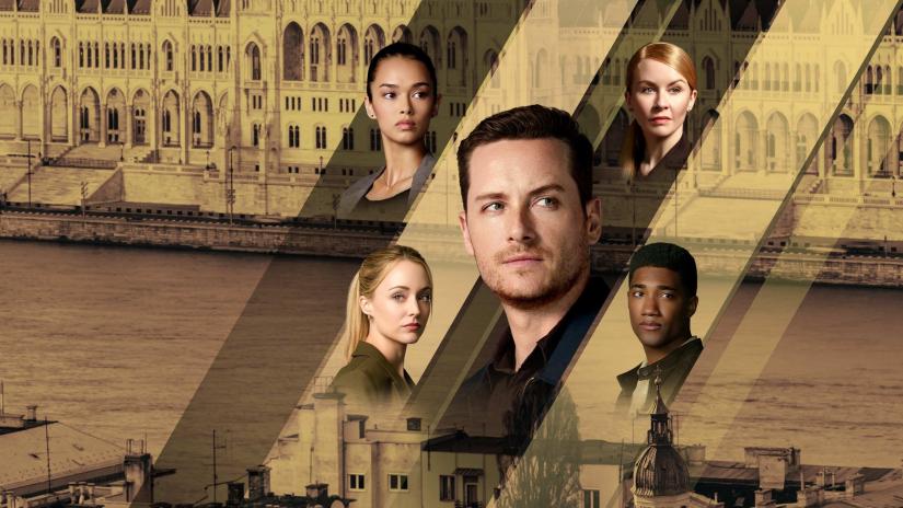 FBI: International Arkaplan