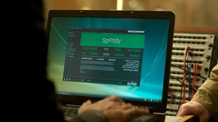 The Playlist Arkaplan